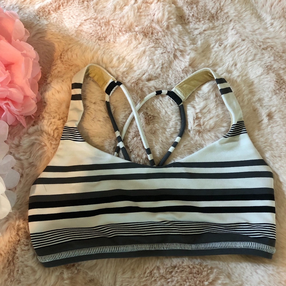 Lululemon Free To Be sports bra